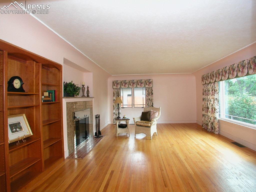 18 2nd Street Colorado Springs, CO 80906 - Photo 4 of 25