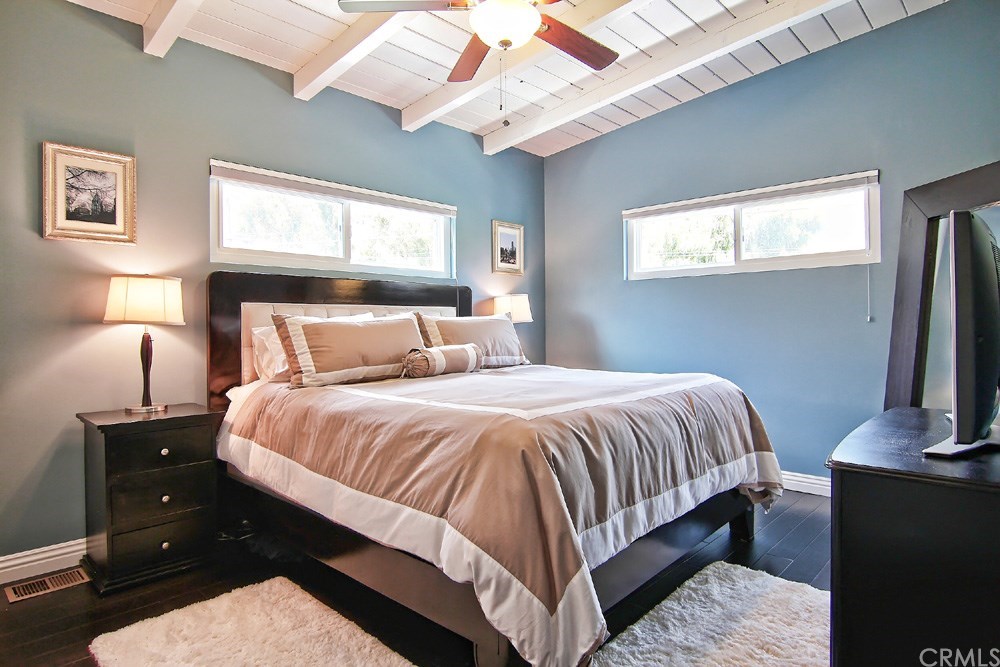 905 North Valley Drive Manhattan Beach, CA 90266 - Photo 9 of 18