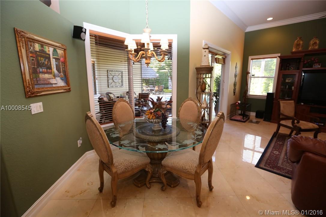 9445 Southwest 68th Street Miami, FL 33173 - Photo 12 of 35