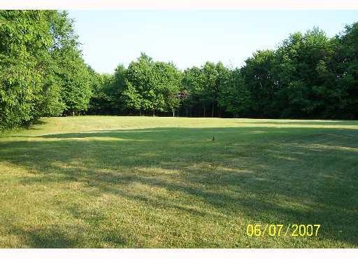 492 Center Grange Road Monaca, PA 15061 - Photo 3 of 7 Gallery Image 3