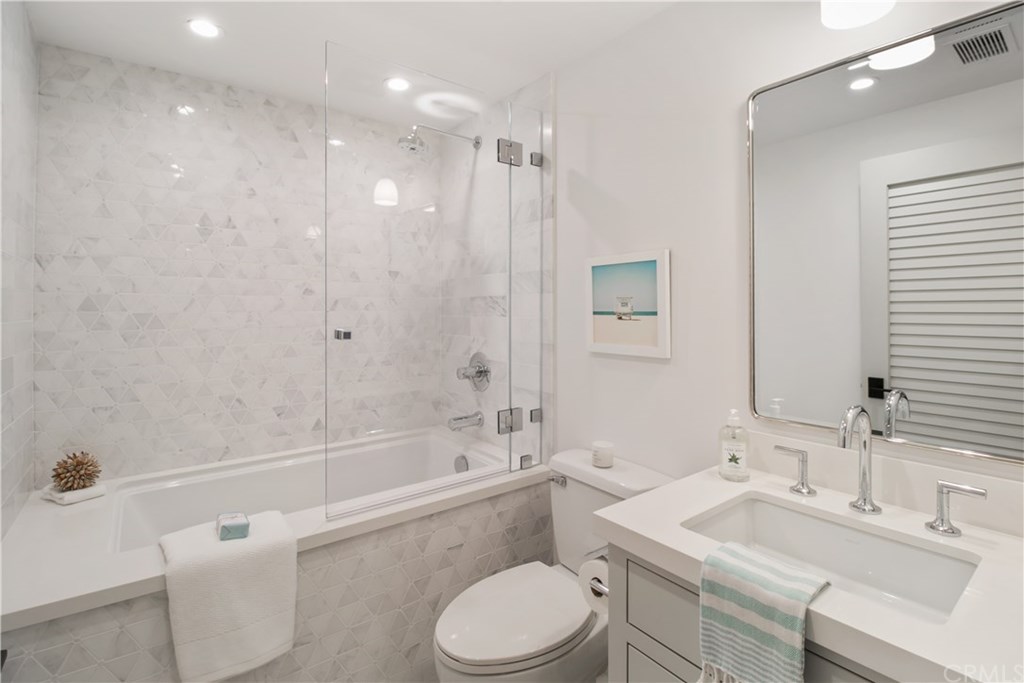 2120 The Strand Hermosa Beach, CA 90254 - Photo 38 of 51