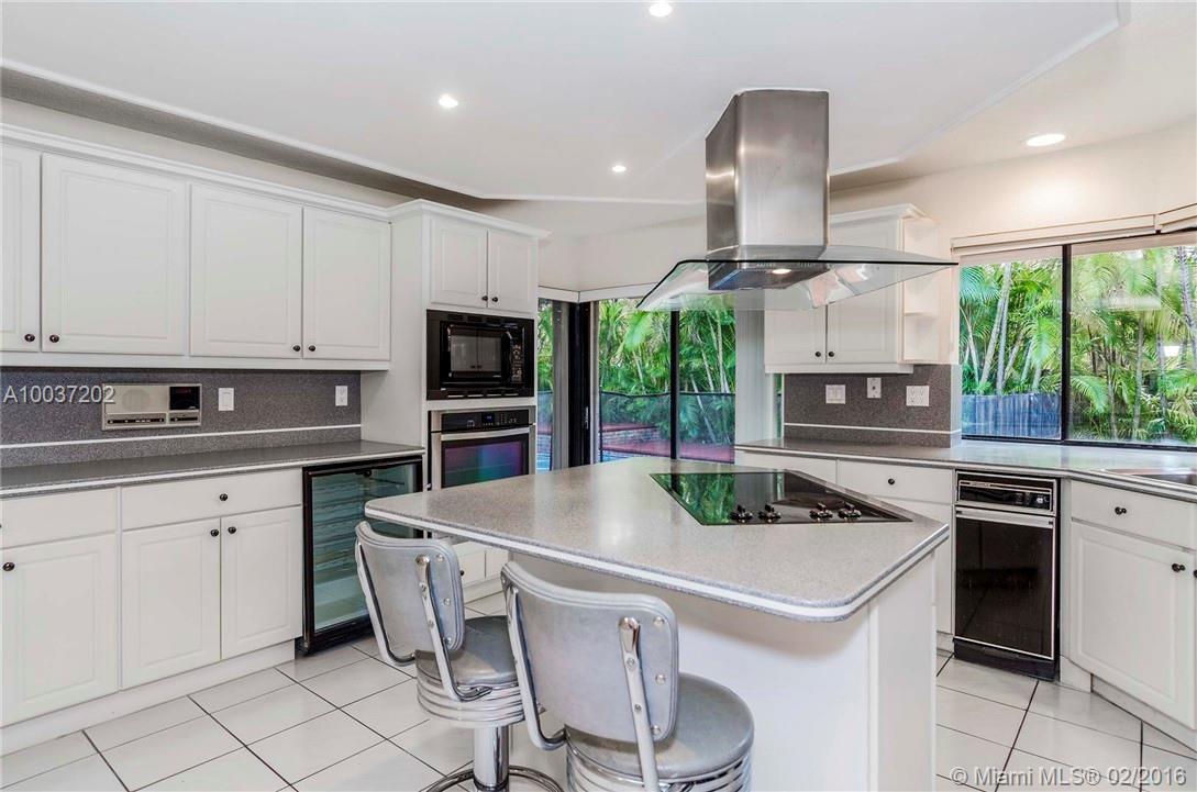 11480 Southwest 103rd Street Miami, FL 33176 - Photo 10 of 22