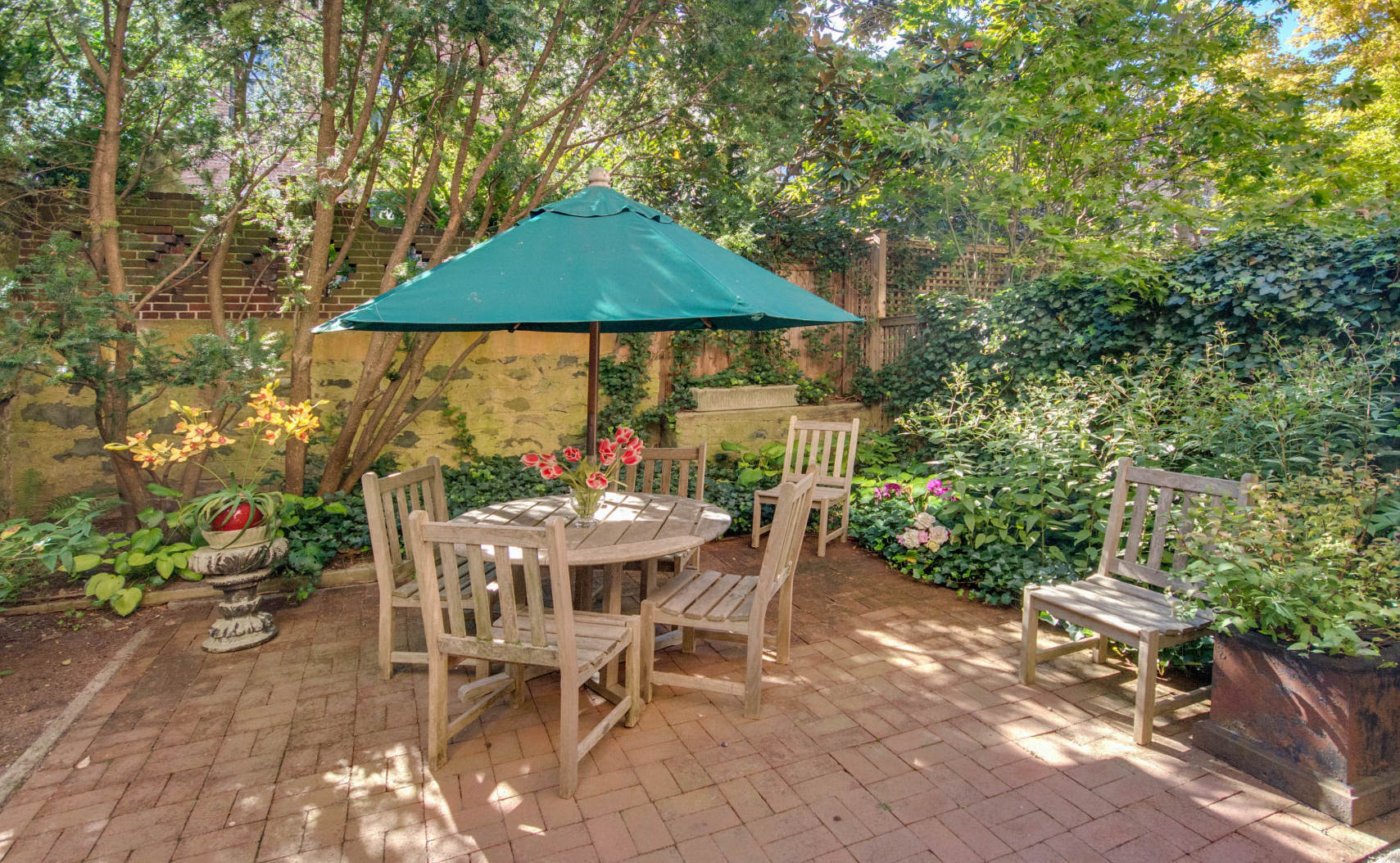 572 1st Street Brooklyn, NY 11215 - Photo 13 of 15