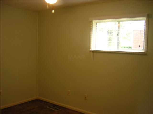 389 Mineral Road Memphis, TN 38120 - Photo 9 of 12 Both of the Extra Bedrooms have Hardwood Parquet Floors and Ceiling Fans