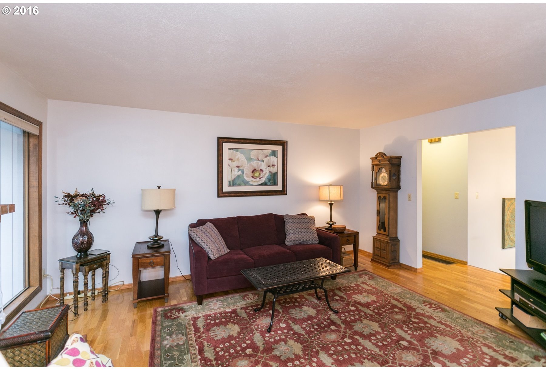 3301 Southwest Huber Street Portland, OR 97219 - Photo 11 of 27 Gallery Image 11