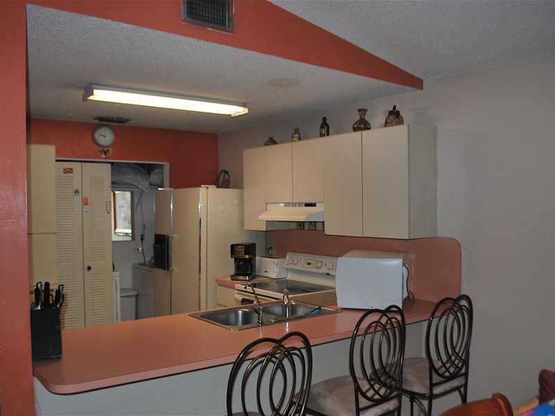 2463 West 65th Street Hialeah, FL 33016 - Photo 4 of 11