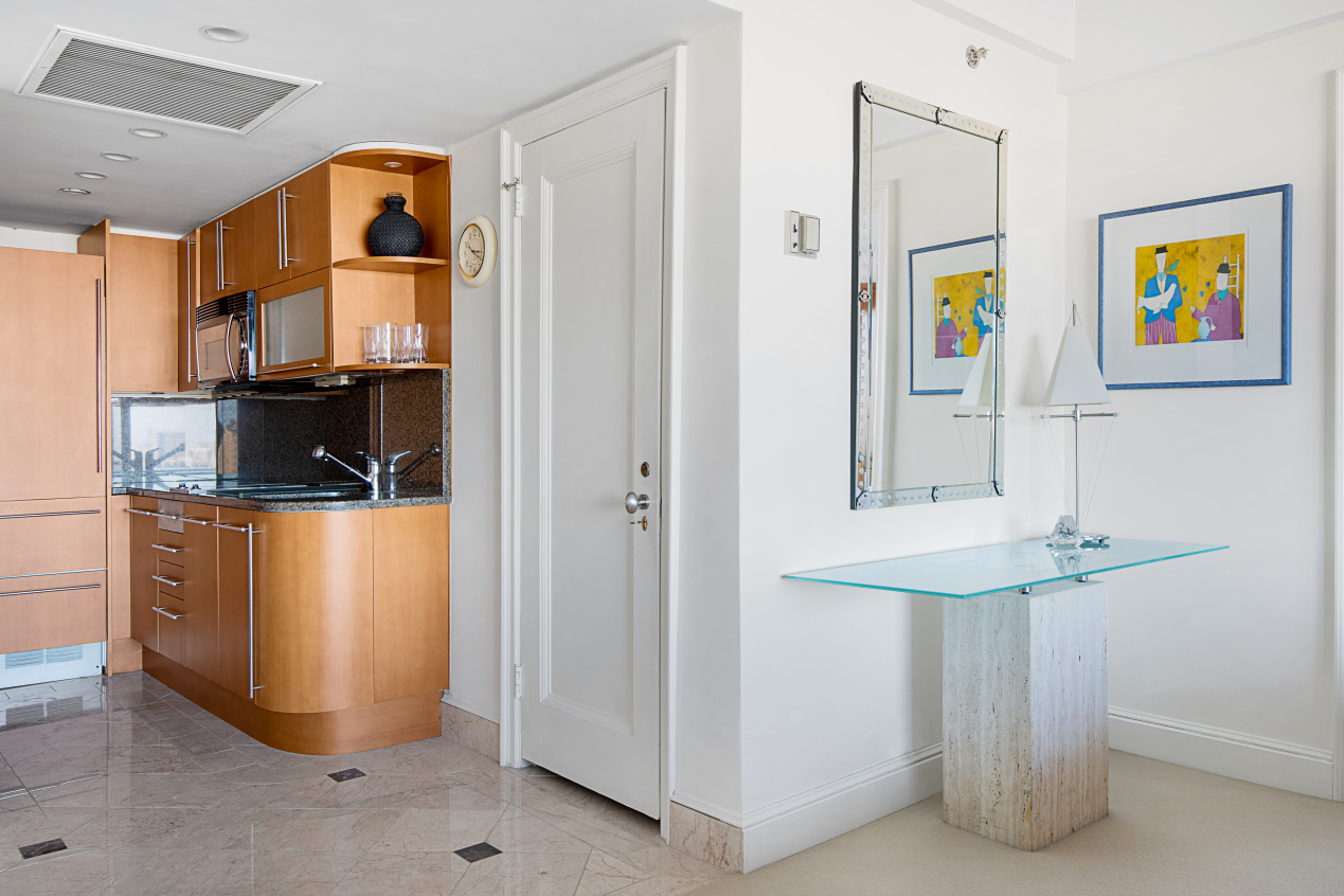 160 Central Park South, Unit 3703 Manhattan, NY 10019 - Photo 5 of 10