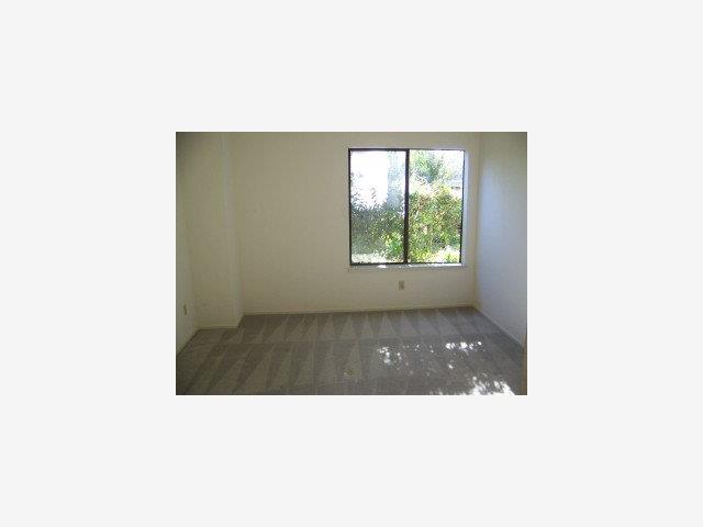 3077 Middlefield Road, Unit 102 Palo Alto, CA 94306 - Photo 8 of 9