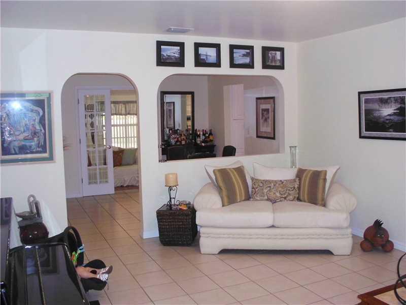 3264 Southwest 3rd Street Miami, FL 33135 - Photo 9 of 10