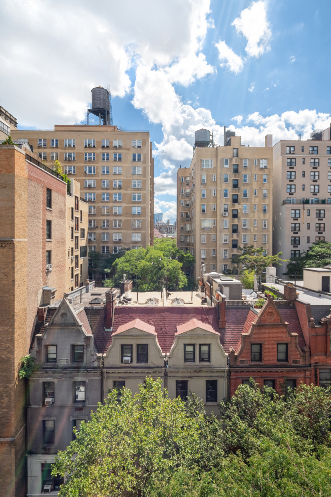 35 West 82nd Street, Unit 8A Manhattan, NY 10024 - Photo 3 of 15