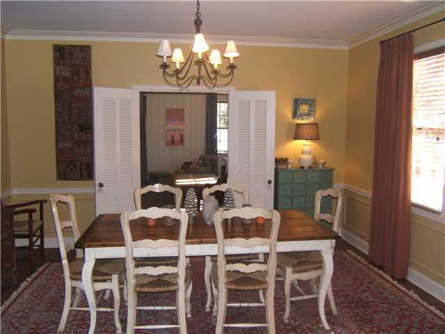 3912 Walnut Grove Road Memphis, TN 38111 - Photo 4 of 12 Another view of dining room.