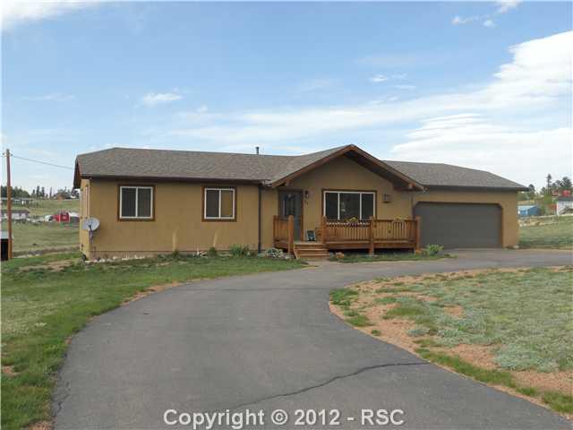 Ranch style home on over 2 acres of meadows, great horse property!