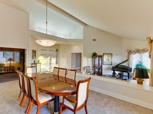 2626 Canyon Road Escondido, CA 92025 - Photo 12 of 25
