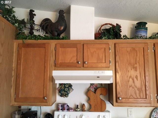 3019 Southwest Overlook Place Pendleton, OR 97801 - Photo 15 of 24