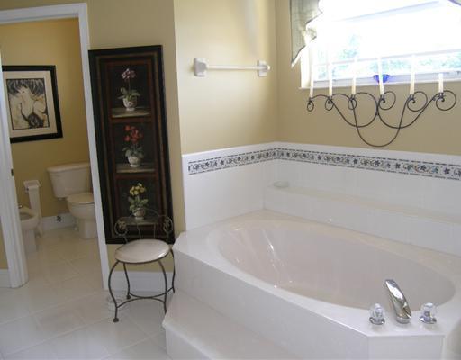 16366 Southwest 67th Terrace Miami, FL 33193 - Photo 10 of 16