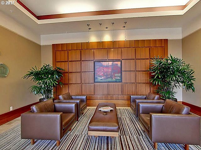 2351 Northwest Westover Road, Unit 708 Portland, OR 97210 - Photo 8 of 16 Gallery Image 8