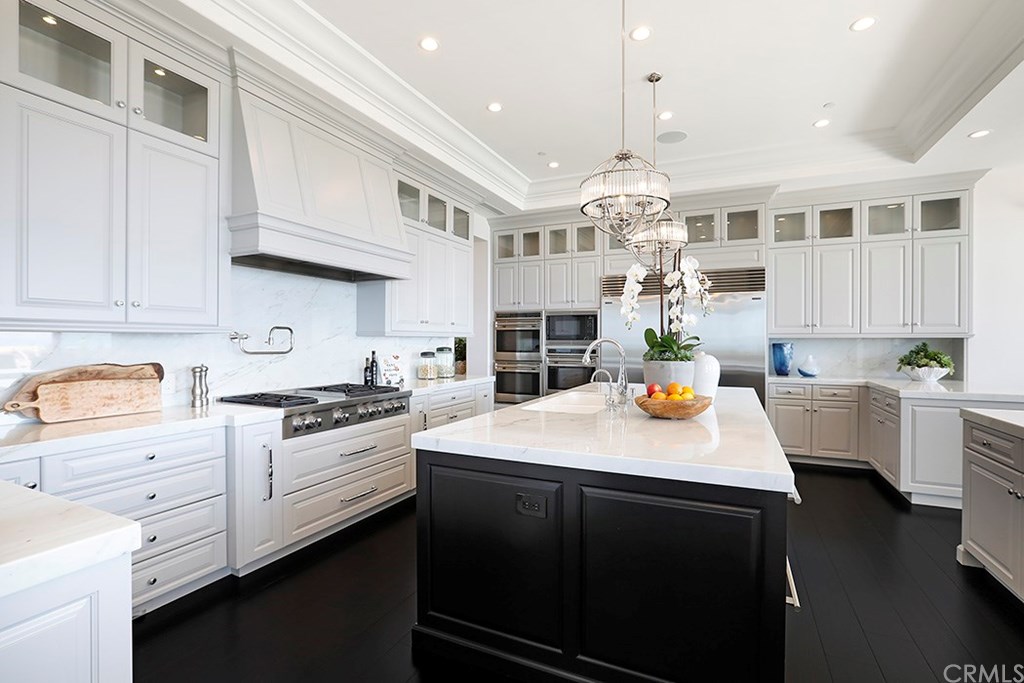 4521 Roxbury Road Corona del Mar, CA 92625 - Photo 10 of 40