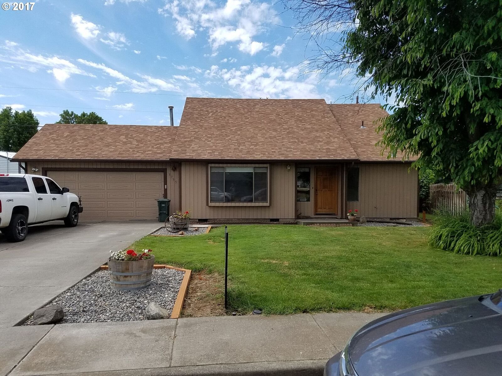 3735 Southwest Marshall Place Pendleton, OR 97801 - Photo 16 of 21