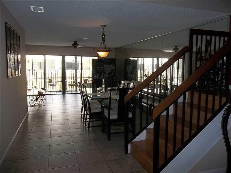 3583 Simms Street, Unit 3583 Hollywood, FL 33021 - Photo 3 of 17 Gallery Image 3