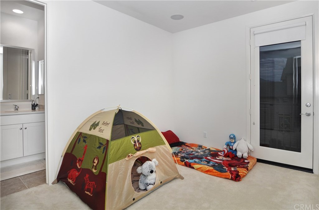 111 Follyhatch Irvine, CA 92618 - Photo 10 of 23