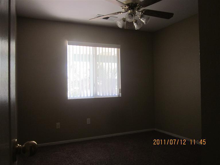 4311 Oregano Road Bakersfield, CA 93313 - Photo 8 of 16