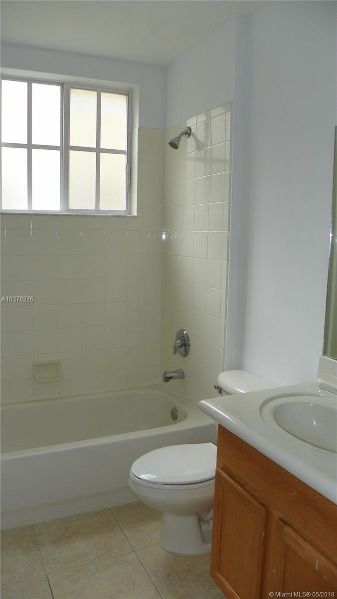 27522 Southwest 139th Place Homestead, FL 33032 - Photo 11 of 23