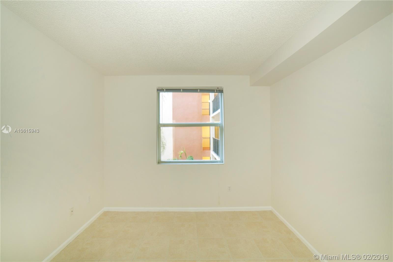 17100 North Bay Road, Unit 1514 Sunny Isles Beach, FL 33160 - Photo 31 of 38