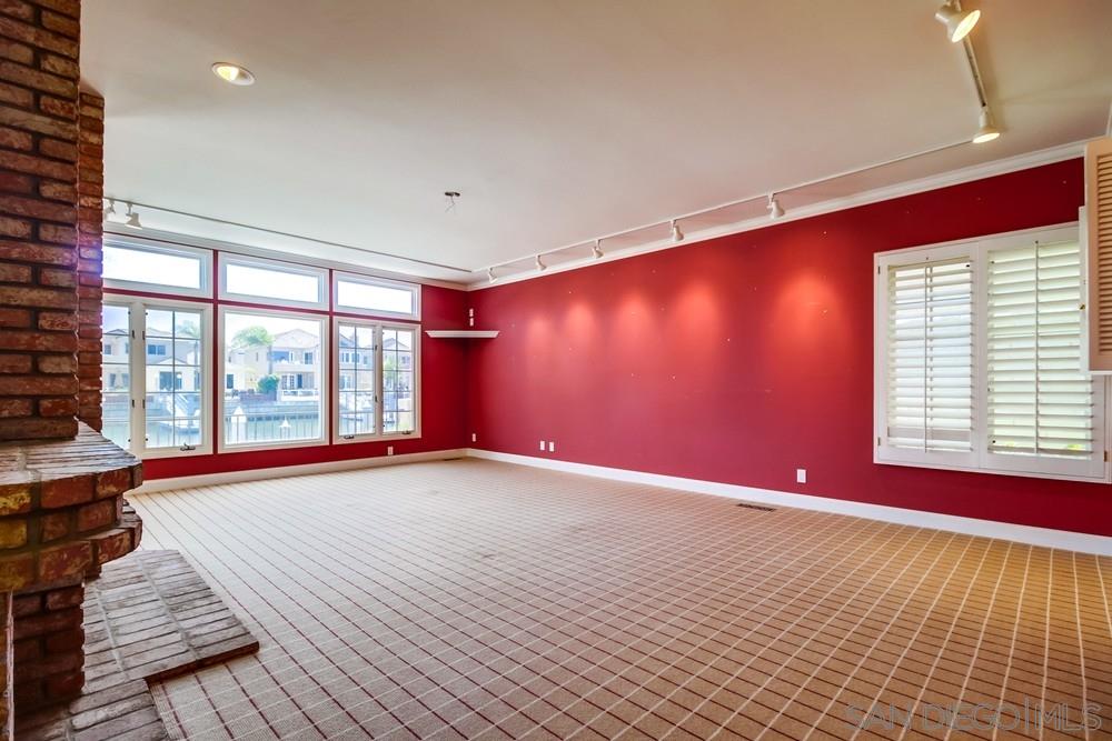 9 Buccaneer Way Coronado, CA 92118 - Photo 6 of 25