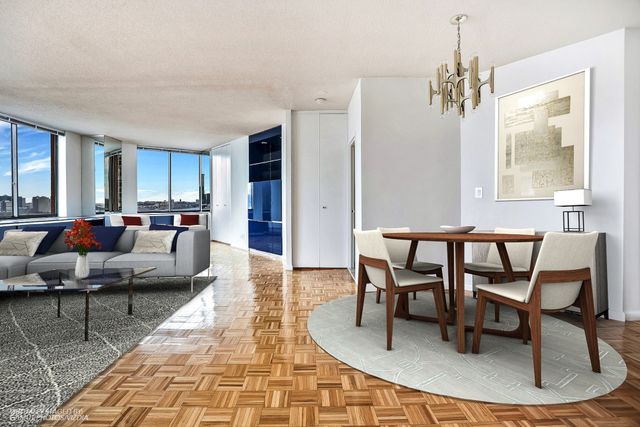 $1,325,000 | 380 Rector Place, Unit 20J | Battery Park City