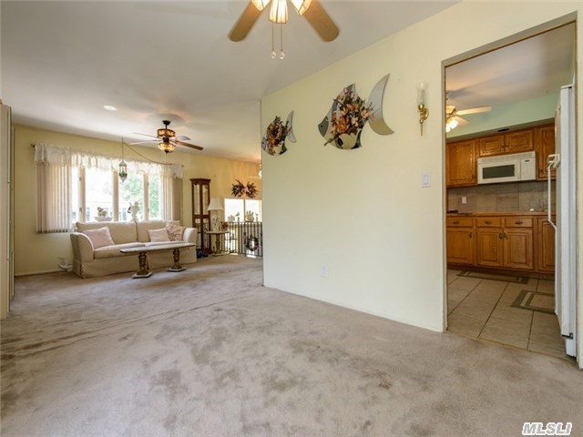 1658 Westmoreland Road Merrick, NY 11566 - Photo 6 of 19