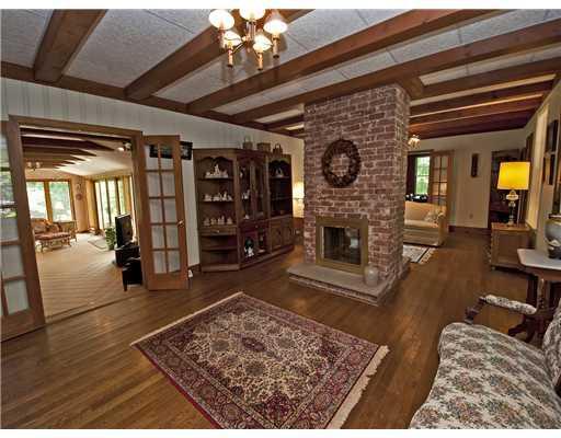 177 North Spring Valley Road Canonsburg, PA 15317 - Photo 4 of 18 Gallery Image 4