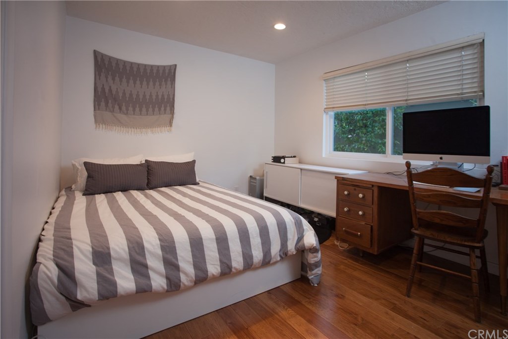 2040 Mandarin Drive Costa Mesa, CA 92626 - Photo 21 of 28