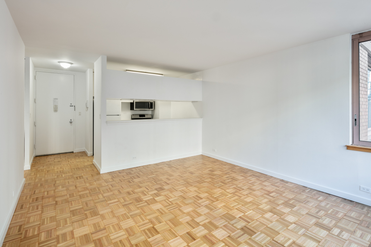 235 East 40th Street, Unit 17E Manhattan, NY 10016 - Photo 2 of 12