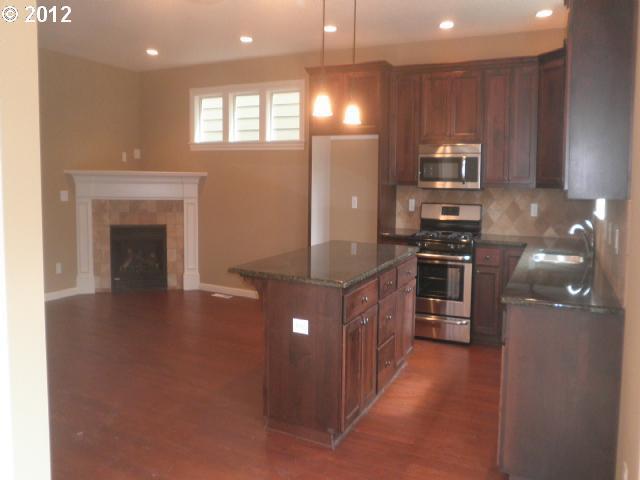 16846 Southwest Kavitt Lane Beaverton, OR 97078 - Photo 3 of 14