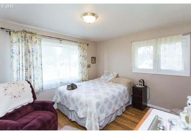 1306 Filbert Street Forest Grove, OR 97116 - Photo 6 of 16 Gallery Image 6
