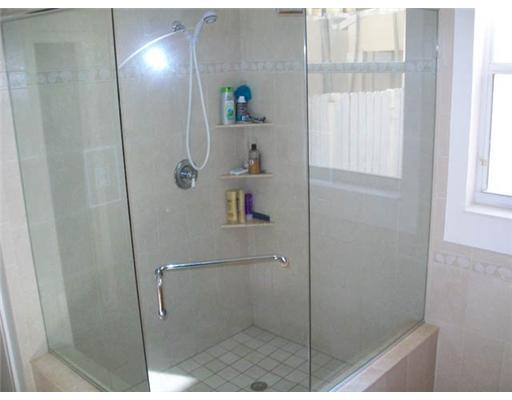 1059 Briar Ridge Road Weston, FL 33327 - Photo 10 of 14 Gallery Image 10