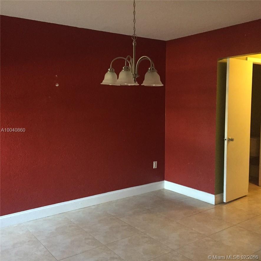 10952 Southwest 25th Street, Unit I Miami, FL 33165 - Photo 3 of 18