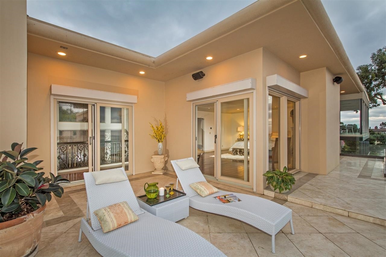 1435 Coast Walk La Jolla, CA 92037 - Photo 14 of 22