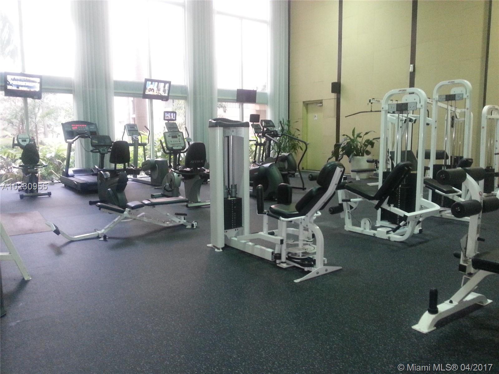 17150 North Bay Road, Unit 2708 Sunny Isles Beach, FL 33160 - Photo 14 of 35