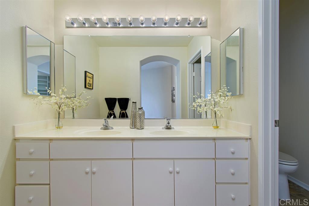 9245 Regents Road, Unit M408 La Jolla, CA 92037 - Photo 16 of 25
