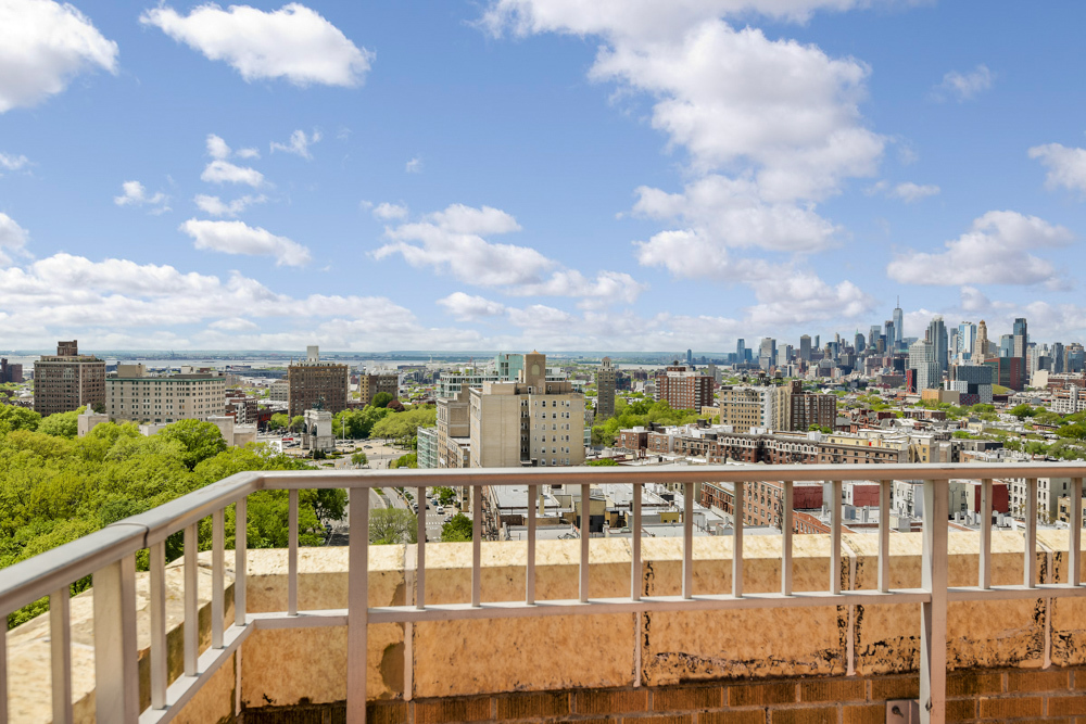 135 Eastern Parkway, Unit PH16A Brooklyn, NY 11238 - Photo 12 of 17