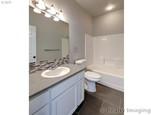 2389 Southwest Border Way Gresham, OR 97080 - Photo 13 of 15