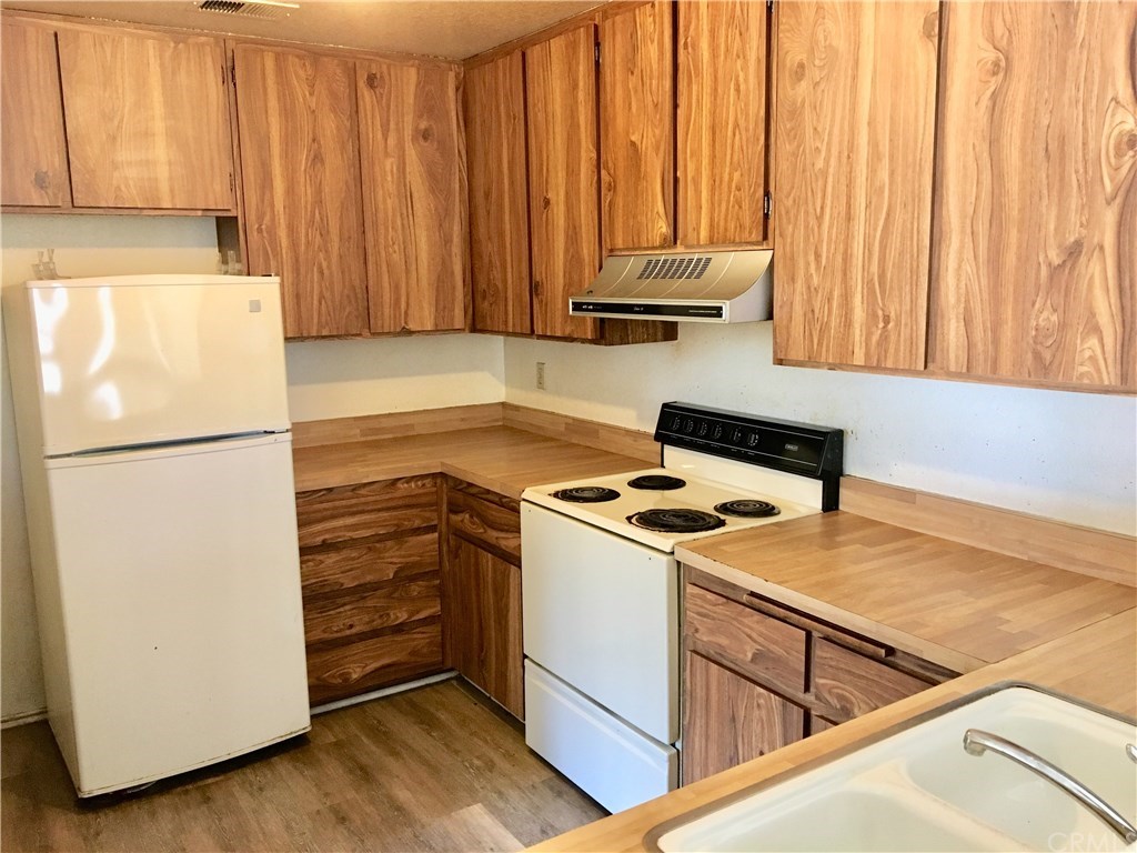 700 West Walnut Avenue, Unit 8 Orange, CA 92868 - Photo 10 of 20