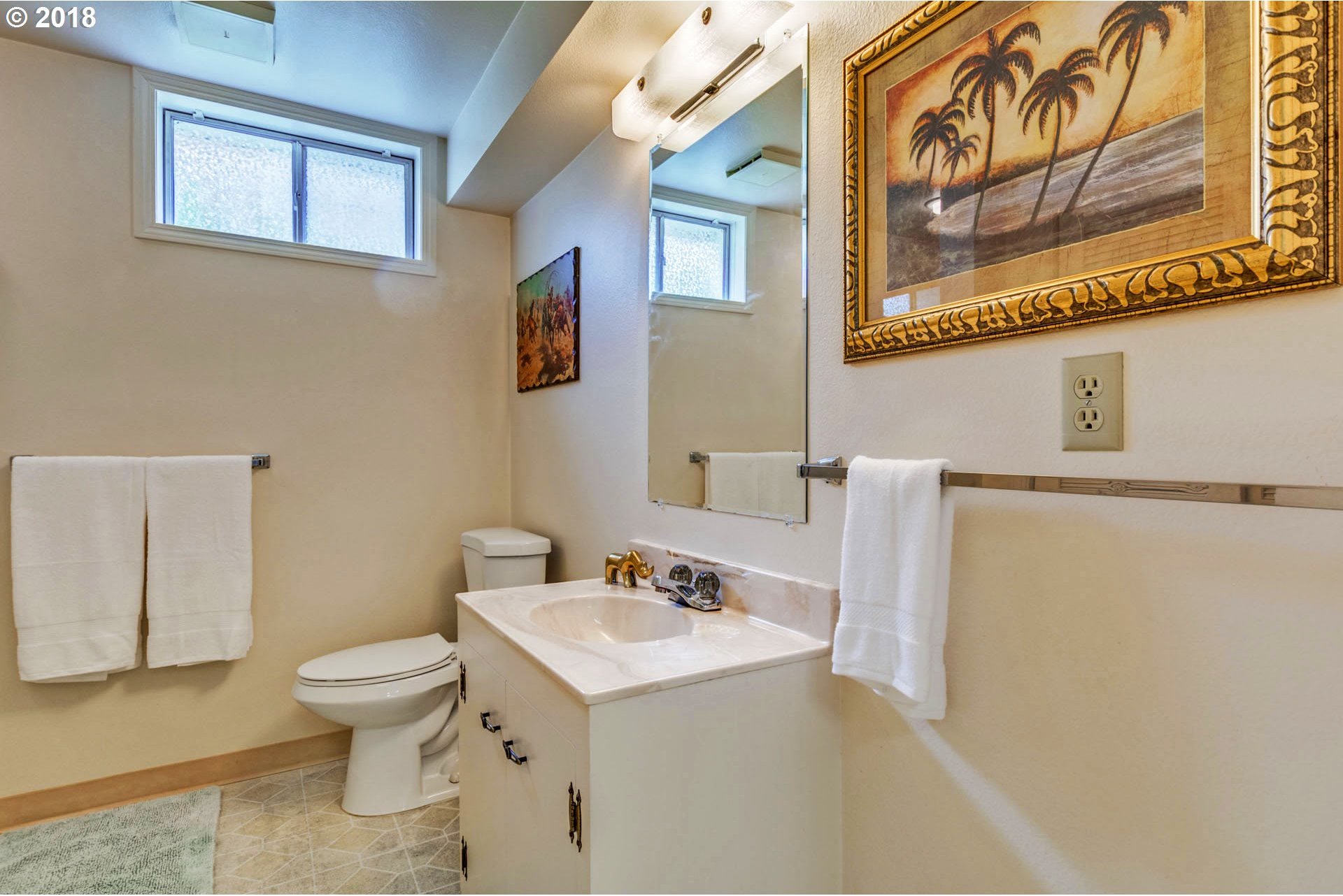5338 Southwest 34th Place Portland, OR 97239 - Photo 20 of 32 Gallery Image 20