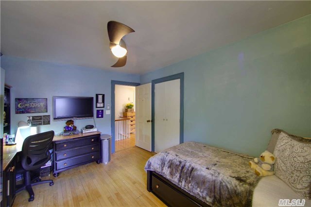 11 Upland Road Queens, NY 11362 - Photo 15 of 19