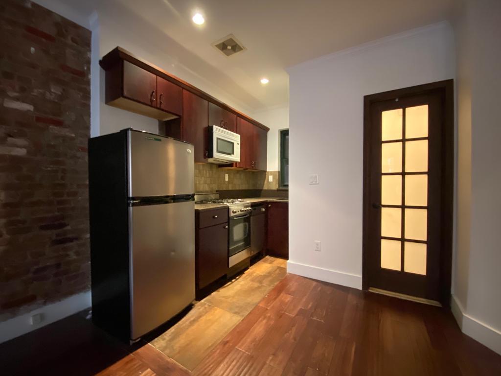 82 Horatio Street, Unit 2A Manhattan, NY 10014 - Photo 7 of 20