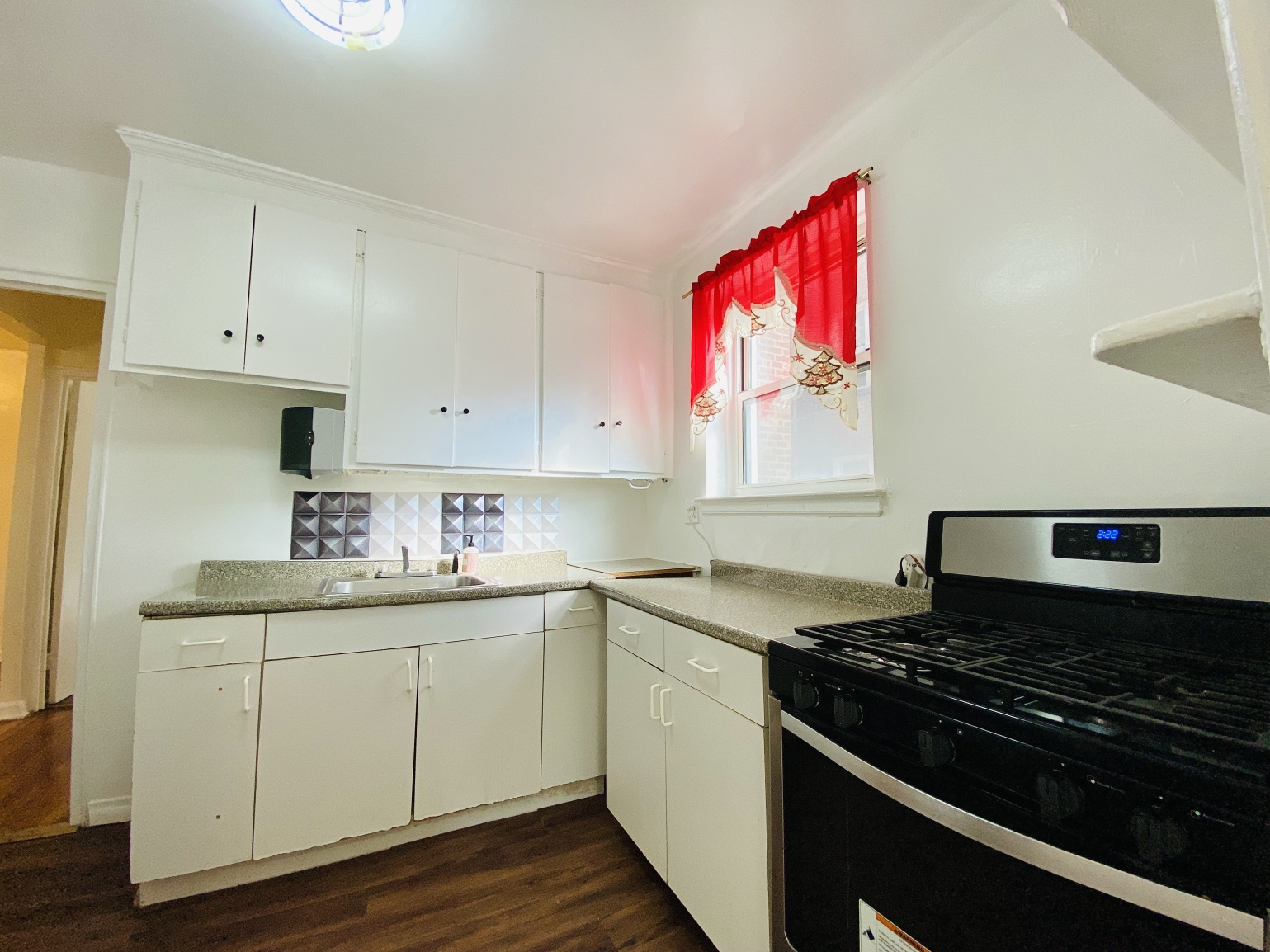 41-50 78th Street, Unit 314 Queens, NY 11373 - Photo 5 of 12
