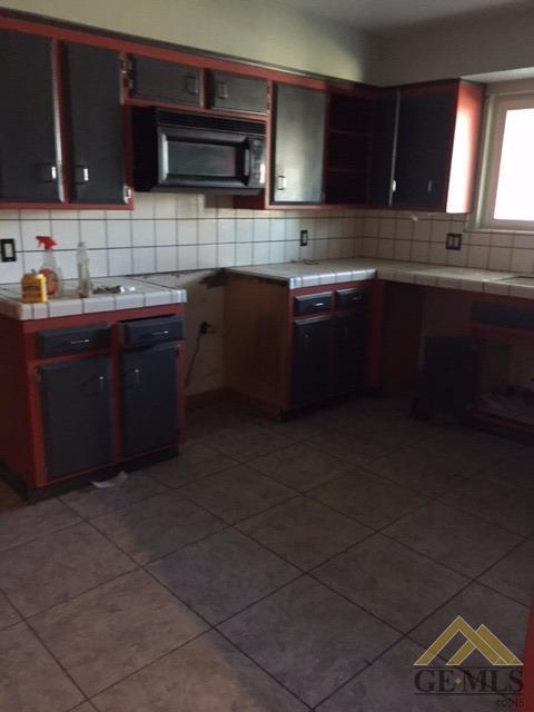 3621 Planz Road Bakersfield, CA 93309 - Photo 6 of 10 Gallery Image 6