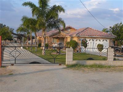 8730 Kerrnita Road Bakersfield, CA 93307 - Photo 1 of 18 Gallery Image 1