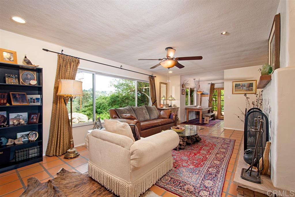 28490 Lilac Road Valley Center, CA 92082 - Photo 6 of 21